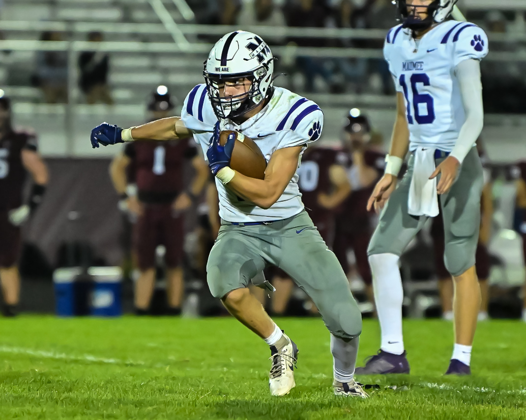 Maumee pushes closer to playoffs with road win over&nbsp;Knights